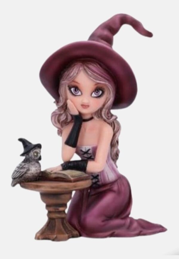 Dolly-Bruja Hechicera